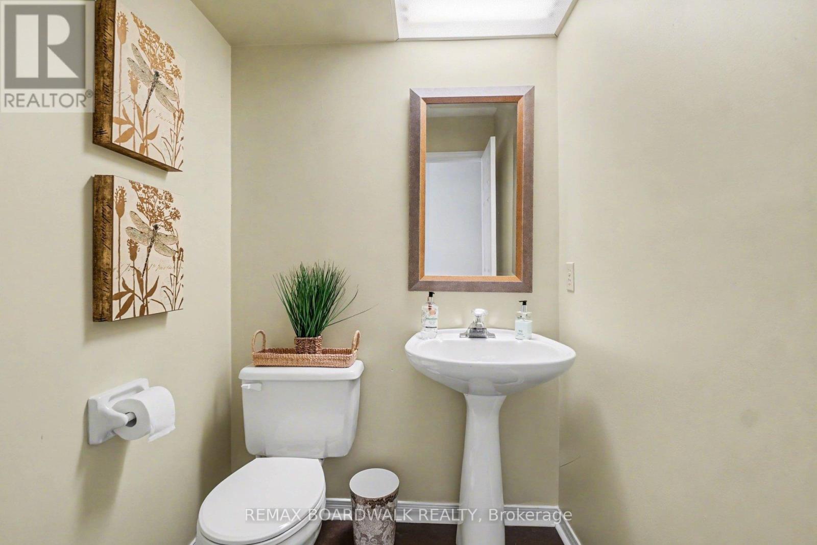 5 Briston Private, Ottawa, Ontario  K1G 5P6 - Photo 5 - X12975752