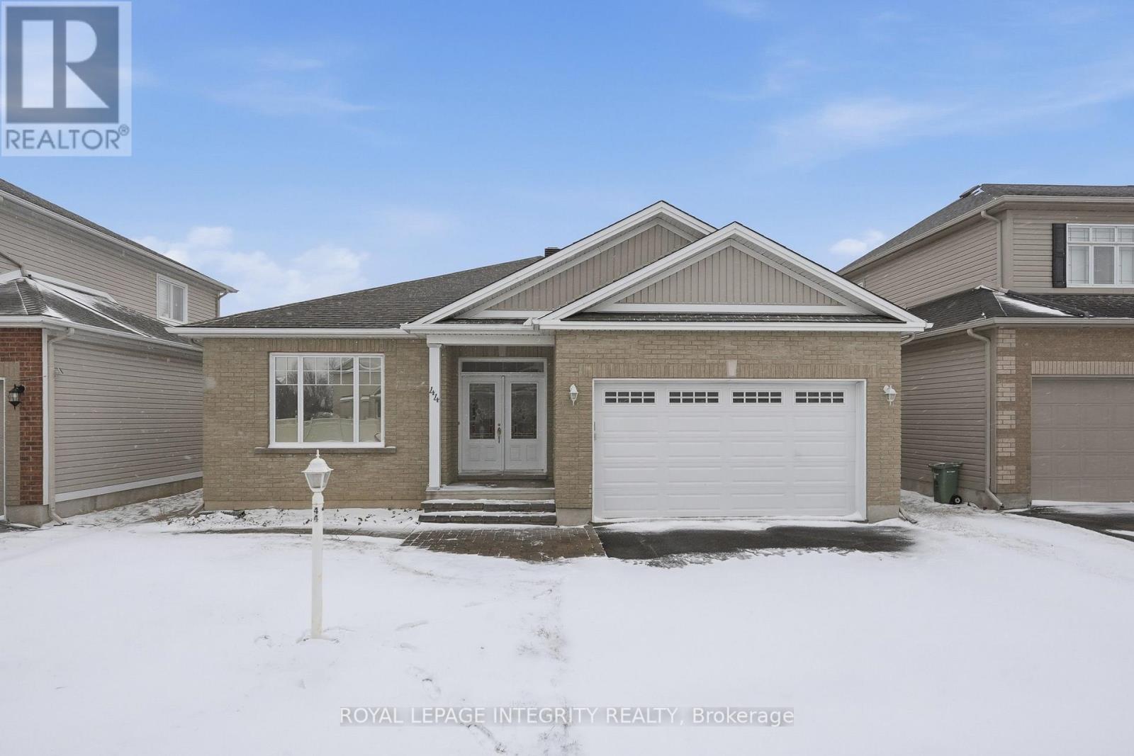 44 HARRY DOUGLAS DRIVE, Ottawa, Ontario