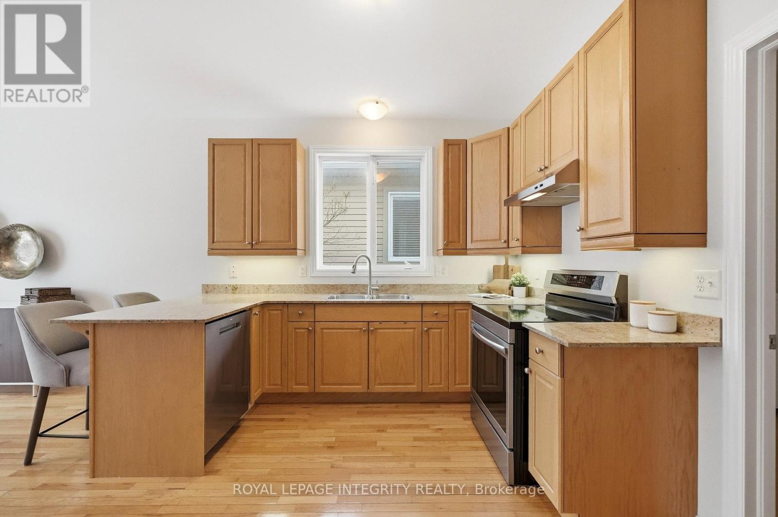 44 Harry Douglas Drive, Ottawa, Ontario  K2S 1Z3 - Photo 15 - X12975780