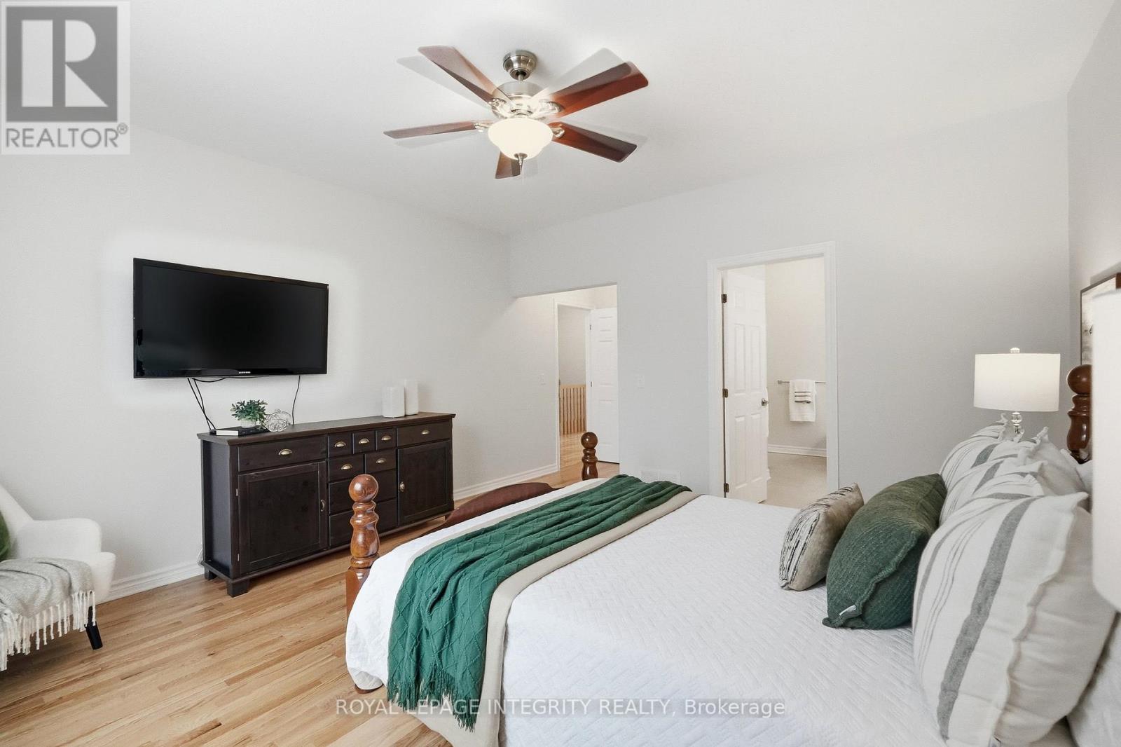 44 Harry Douglas Drive, Ottawa, Ontario  K2S 1Z3 - Photo 18 - X12975780