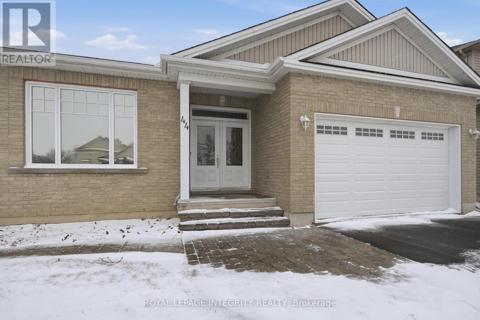 44 Harry Douglas Drive, Ottawa, Ontario  K2S 1Z3 - Photo 2 - X12975780