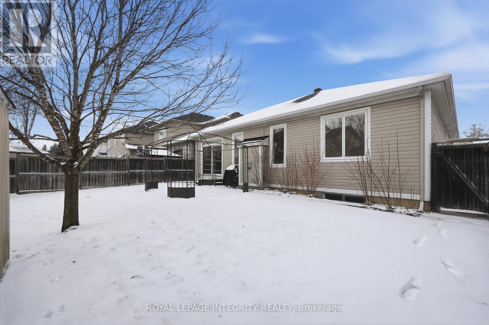 44 Harry Douglas Drive, Ottawa, Ontario  K2S 1Z3 - Photo 38 - X12975780