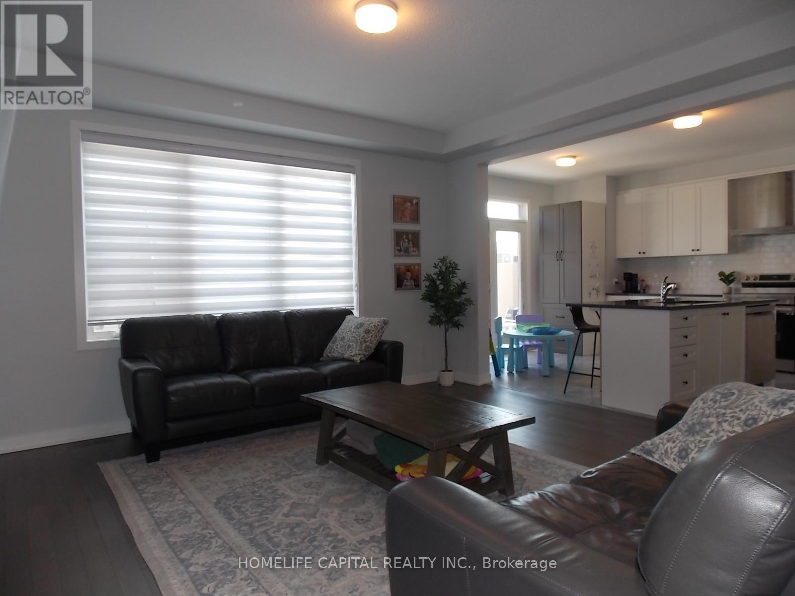 809 Derreen Avenue, Ottawa, Ontario  K2S 3A8 - Photo 7 - X12975802