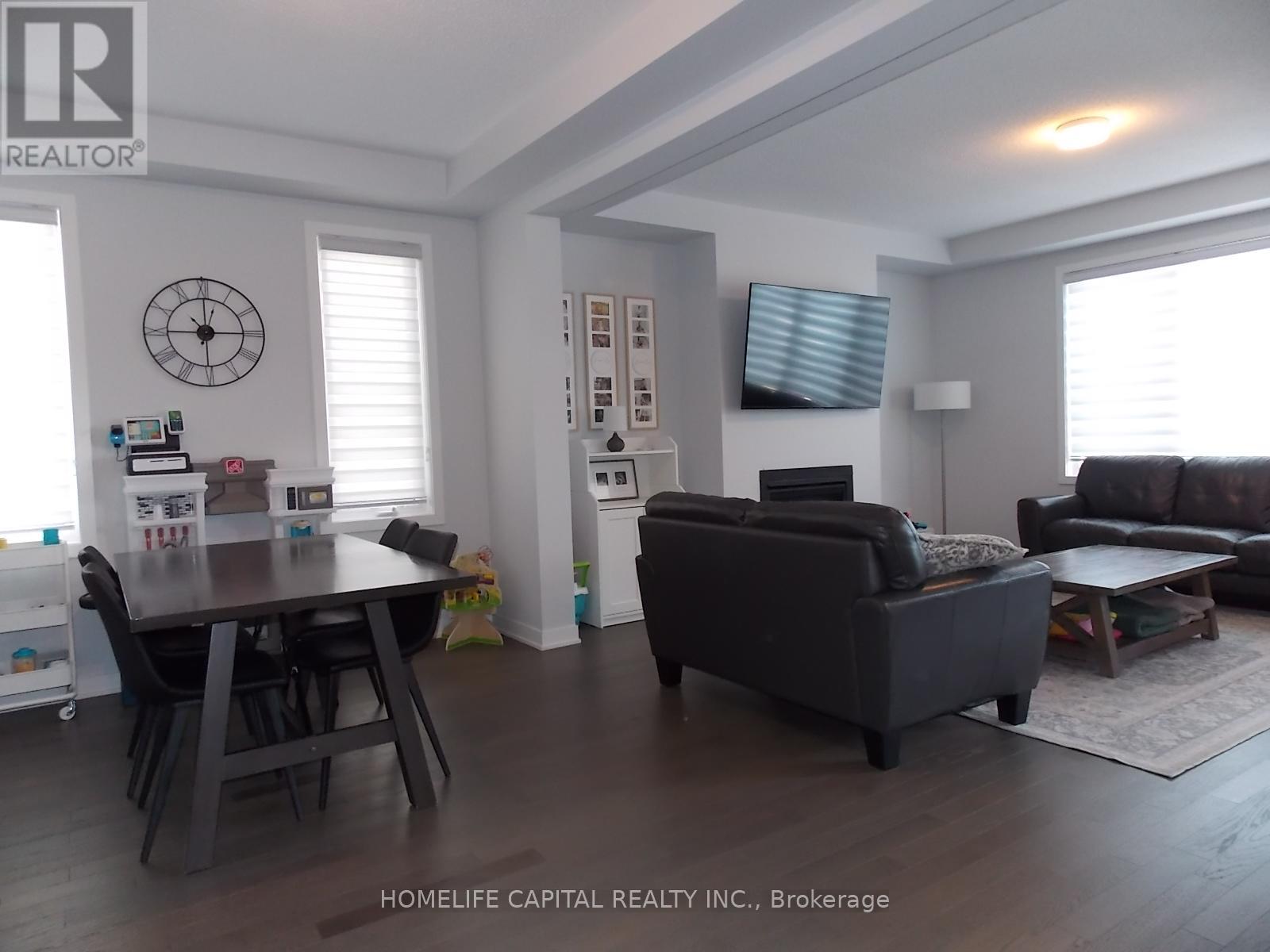 809 Derreen Avenue, Ottawa, Ontario  K2S 3A8 - Photo 8 - X12975802