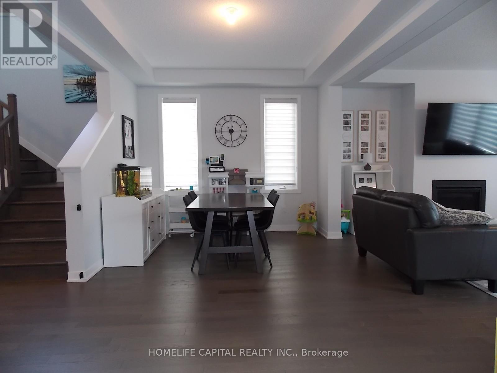 809 Derreen Avenue, Ottawa, Ontario  K2S 3A8 - Photo 9 - X12975802