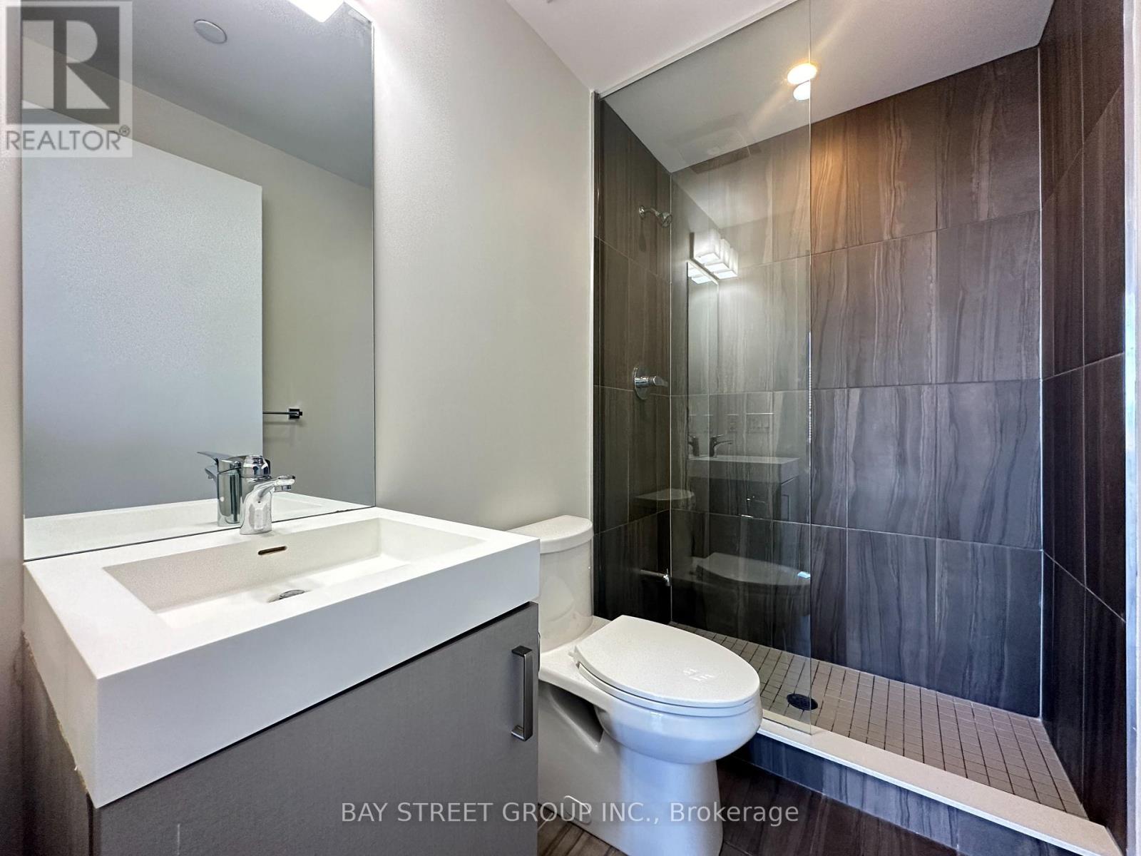 1703 - 17 Dundonald Street, Toronto, Ontario  M4Y 0E4 - Photo 10 - C12906106