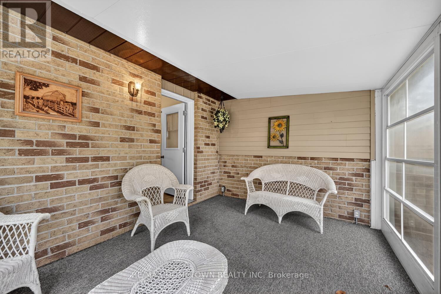 56 Cambridge Crescent, Brockville, Ontario  K6V 6L8 - Photo 11 - X12975550