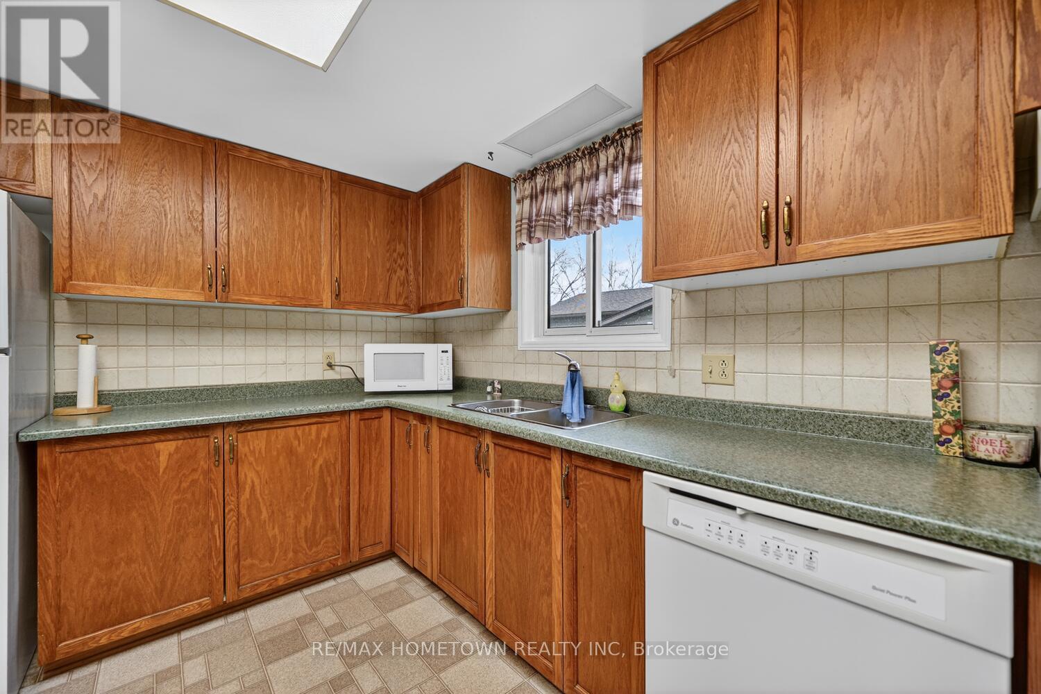 56 Cambridge Crescent, Brockville, Ontario  K6V 6L8 - Photo 19 - X12975550