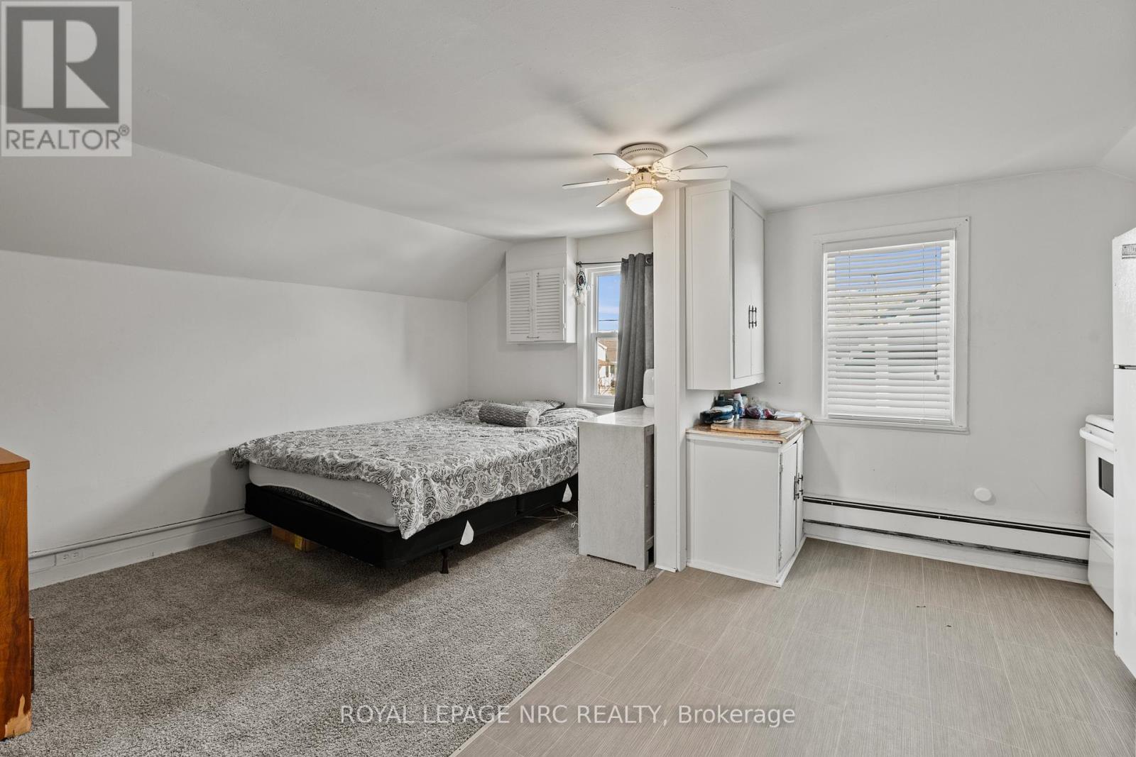 42 Leeper Street, St. Catharines, Ontario  L2S 2N2 - Photo 17 - X12975544