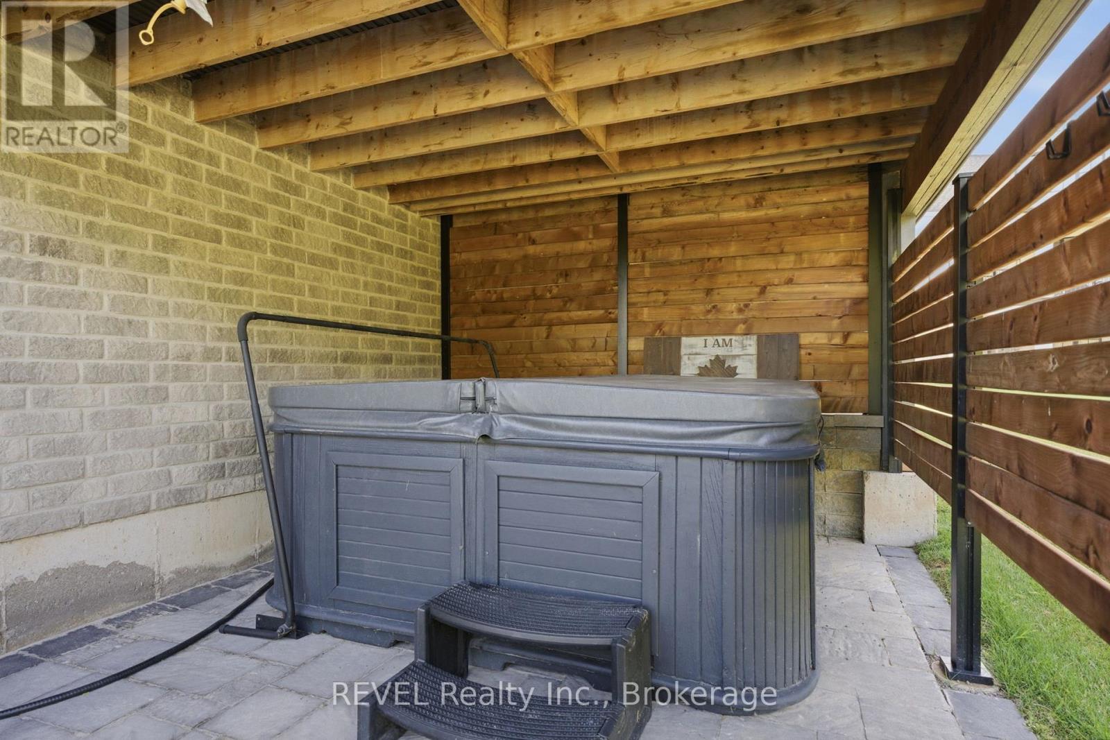 18 Four Mile Creek Road, Niagara-On-The-Lake, Ontario  L0S 1J1 - Photo 38 - X12975728