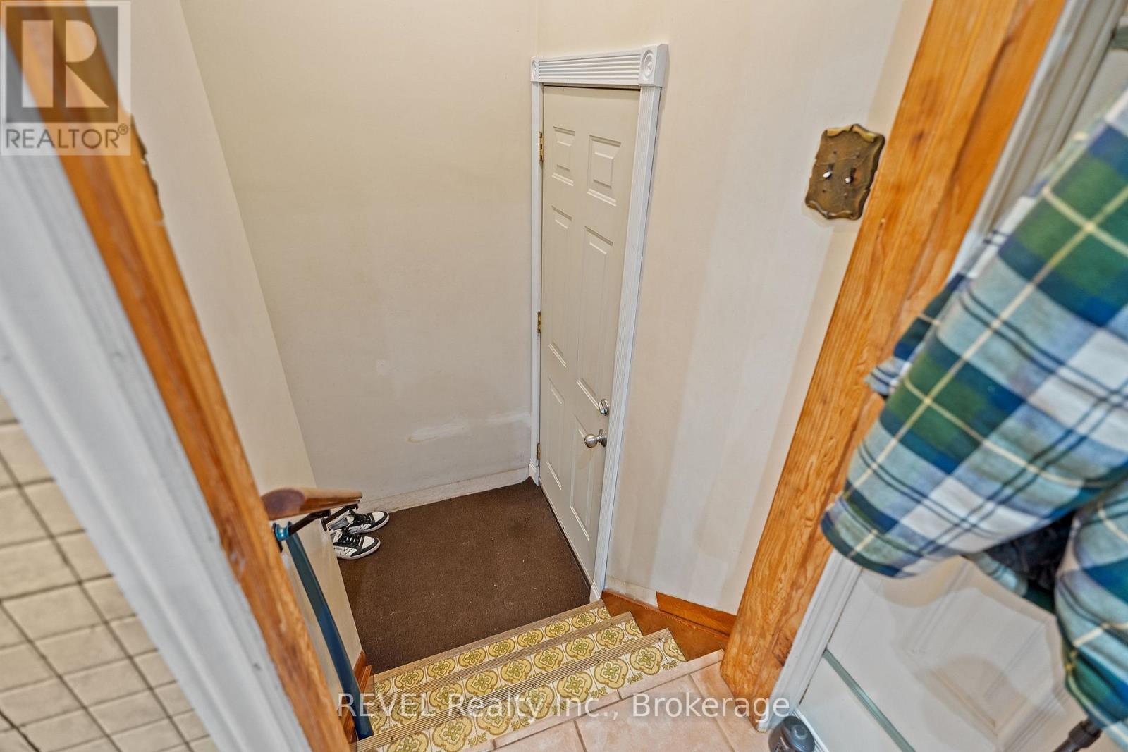 6398 Mountain Road, Niagara Falls, Ontario  L2E 6S4 - Photo 23 - X12975736