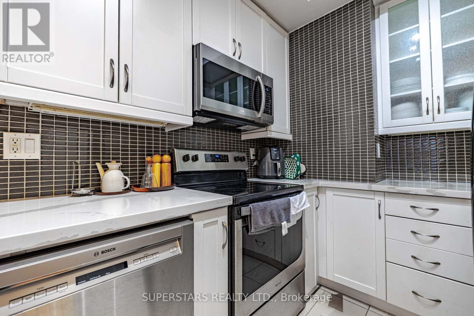 16 - 70 Byng Avenue, Toronto, Ontario  M2N 7L9 - Photo 10 - C12975382