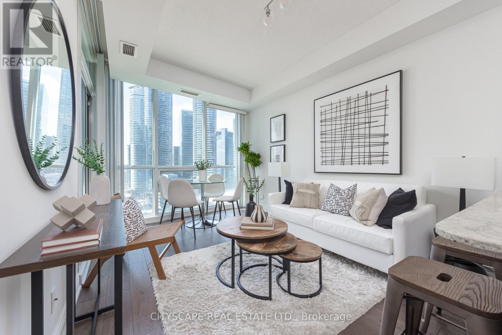 1901 - 18 HARBOUR STREET, Toronto, Ontario