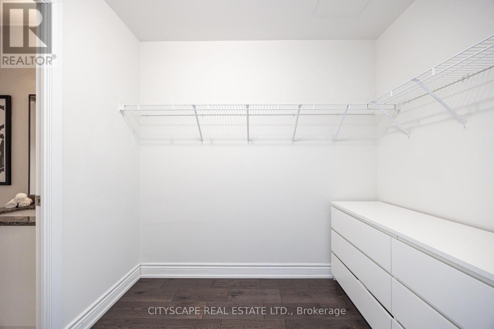 1901 - 18 Harbour Street, Toronto, Ontario  M5J 2Z6 - Photo 18 - C12975424