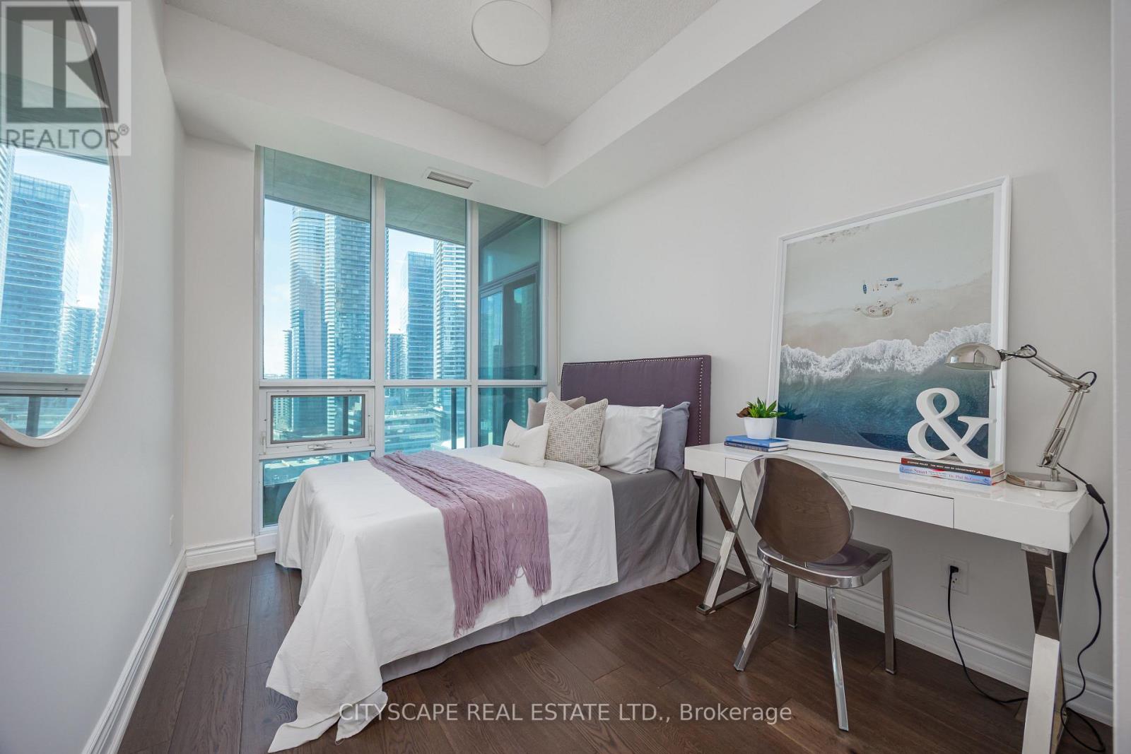 1901 - 18 Harbour Street, Toronto, Ontario  M5J 2Z6 - Photo 21 - C12975424