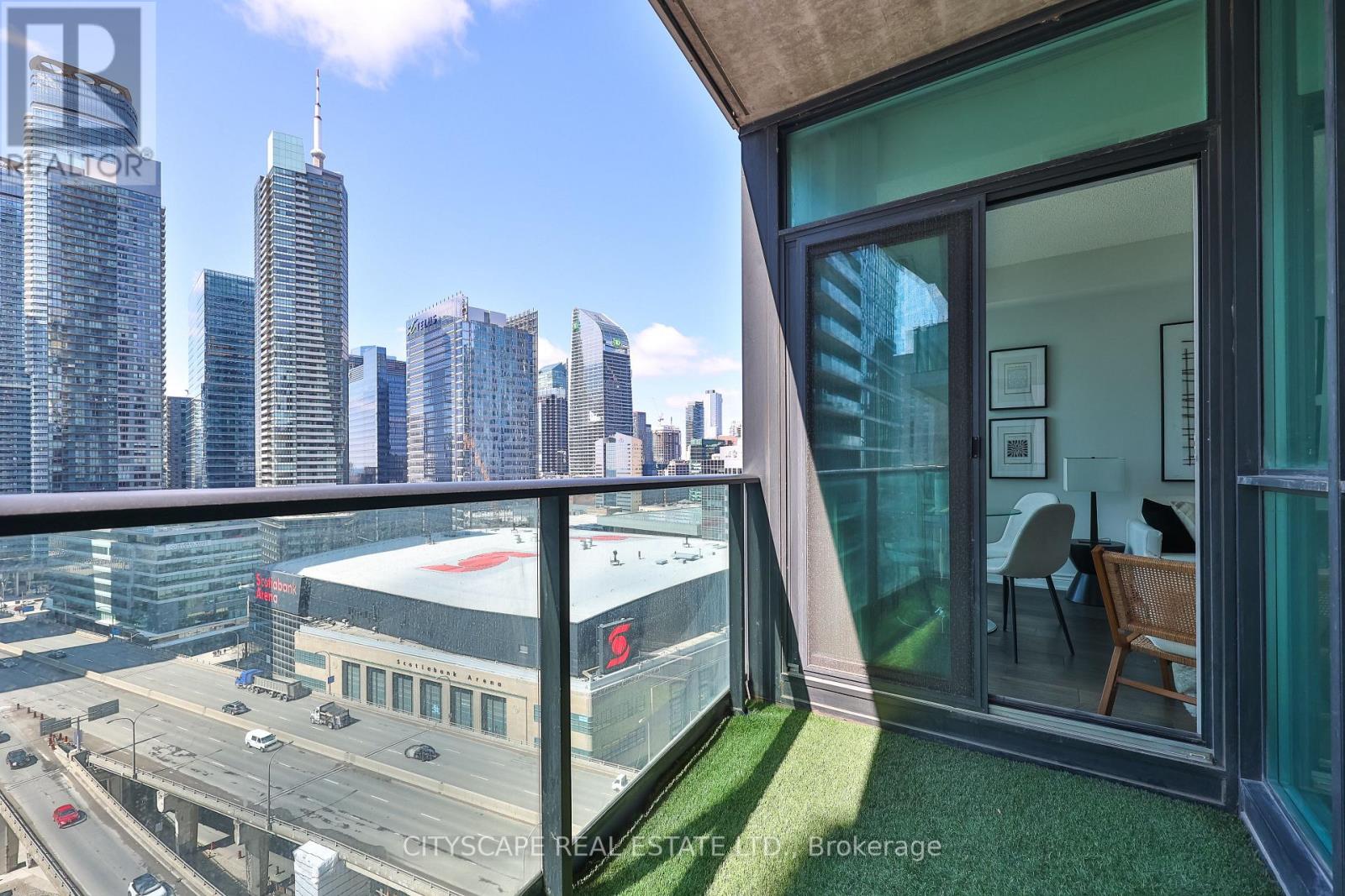 1901 - 18 Harbour Street, Toronto, Ontario  M5J 2Z6 - Photo 27 - C12975424