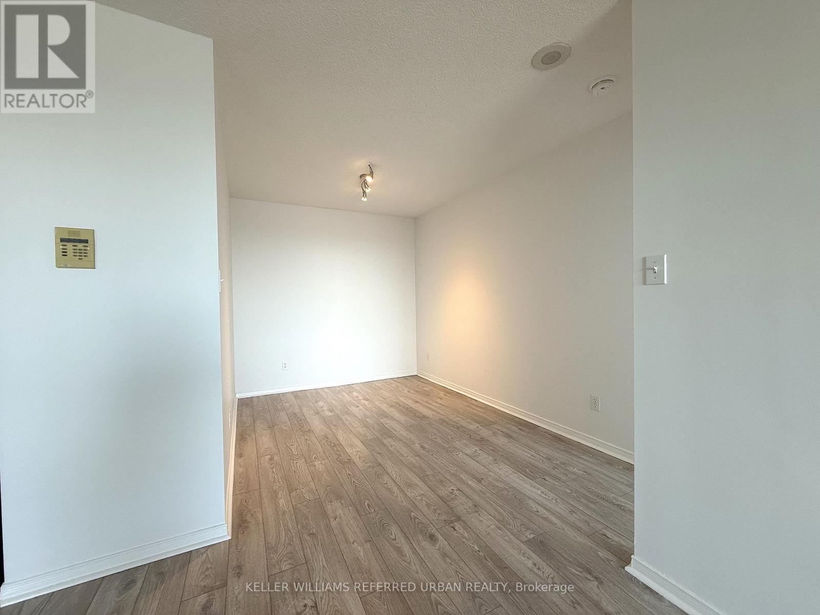 2104 - 18 Hillcrest Avenue, Toronto, Ontario  M2N 6T5 - Photo 10 - C12975514