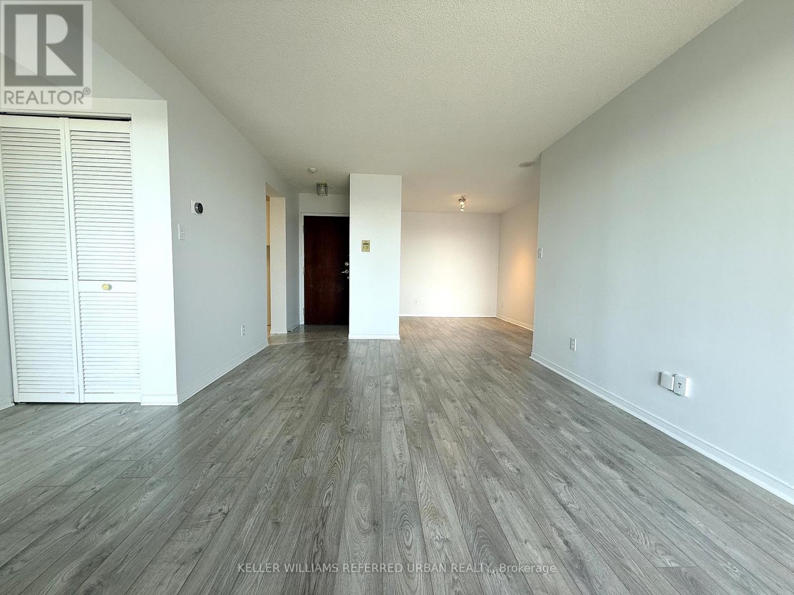 2104 - 18 Hillcrest Avenue, Toronto, Ontario  M2N 6T5 - Photo 5 - C12975514