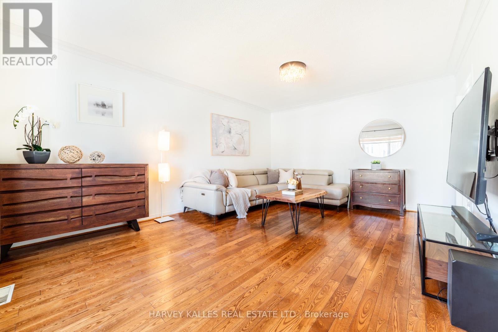 139 Kingsdale Avenue, Toronto, Ontario  M2N 3W8 - Photo 4 - C12975538