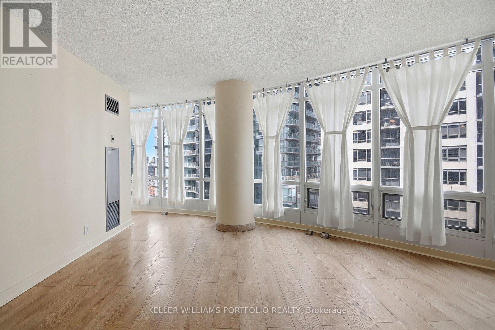 1710 - 361 Front Street W, Toronto, Ontario M5V 3R5 - Photo 14 - C12975620