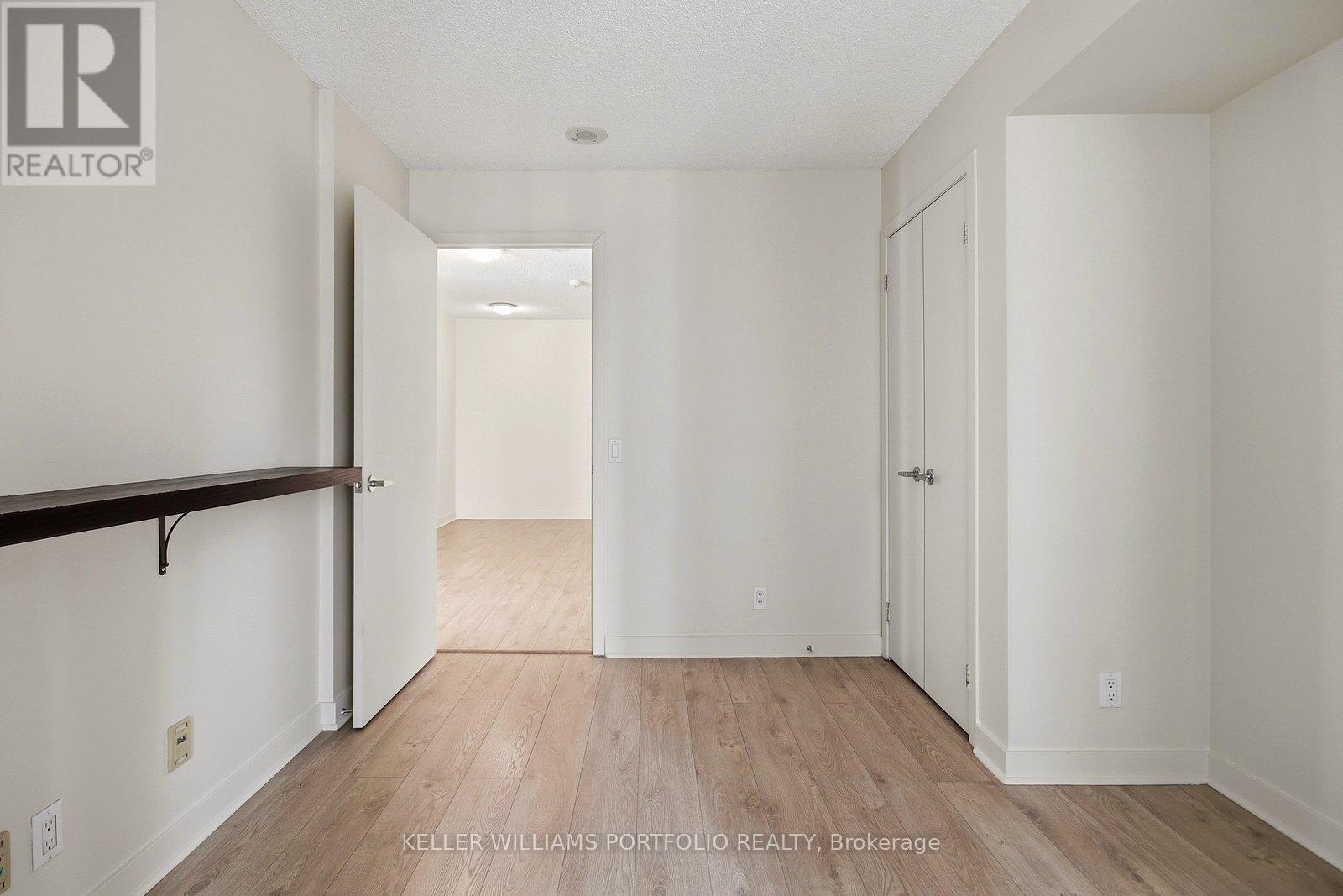 1710 - 361 Front Street W, Toronto, Ontario M5V 3R5 - Photo 23 - C12975620