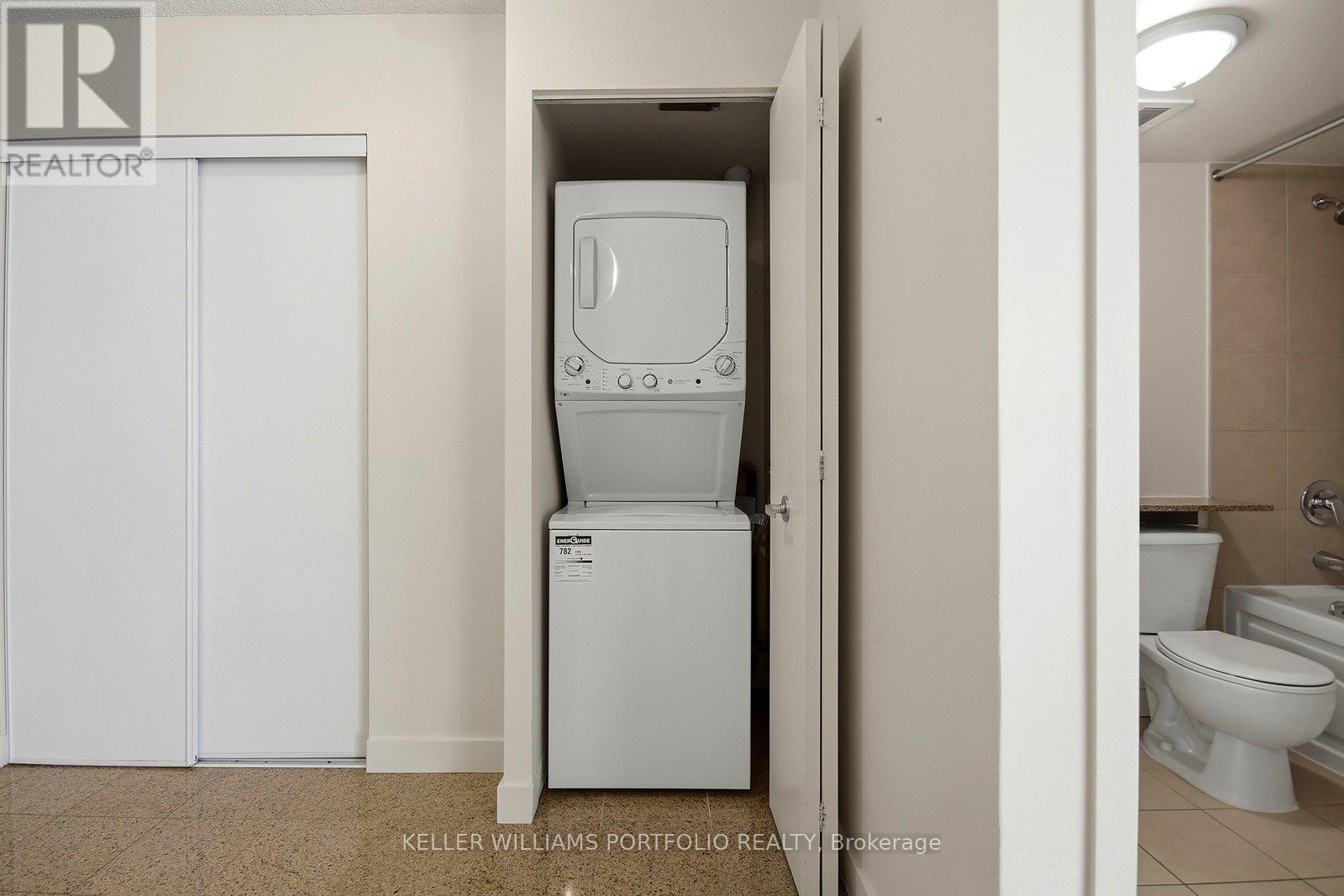 1710 - 361 Front Street W, Toronto, Ontario M5V 3R5 - Photo 26 - C12975620