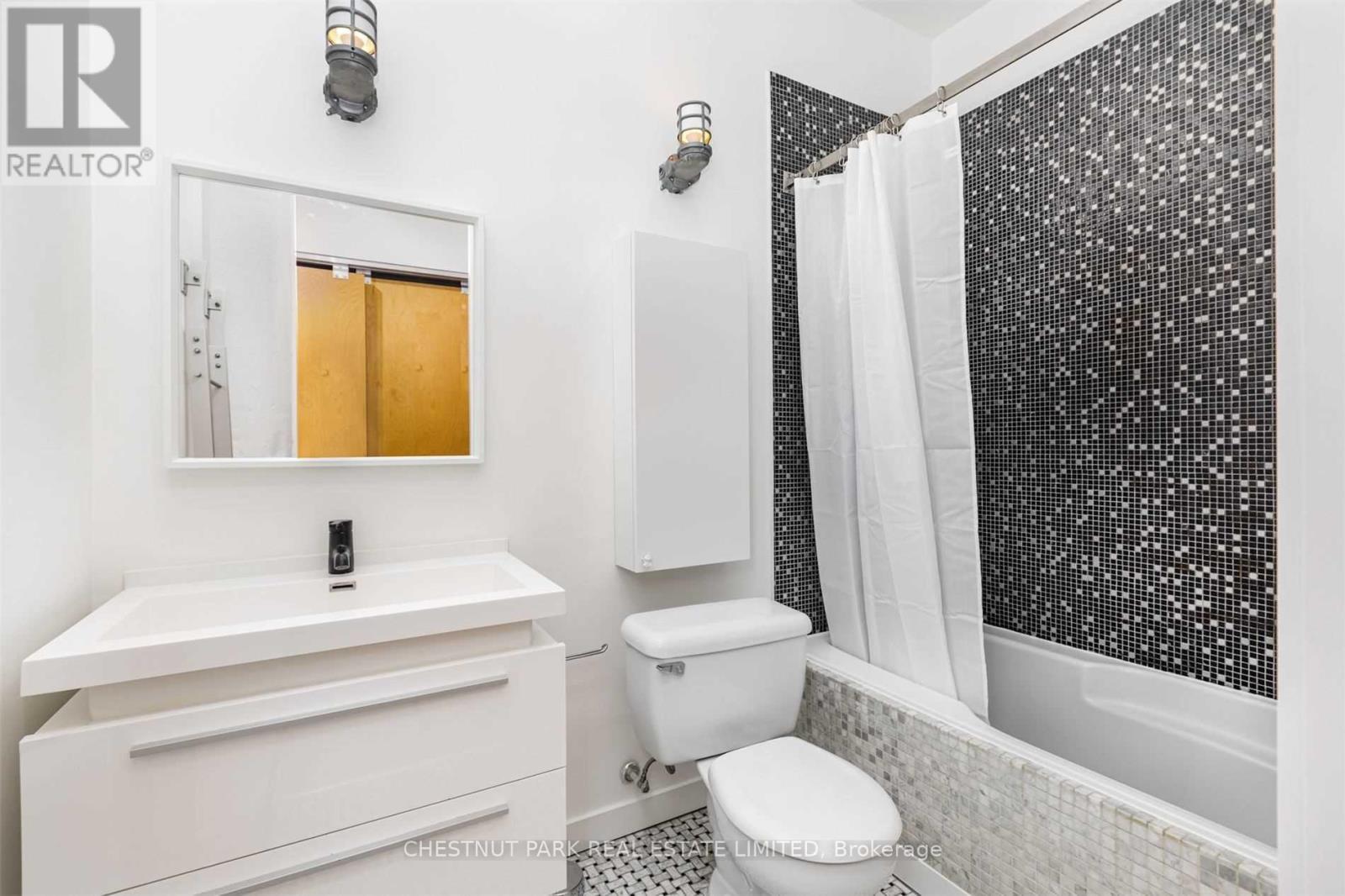 961 - 155 Dalhousie Street, Toronto, Ontario  M5B 2P7 - Photo 4 - C12975662