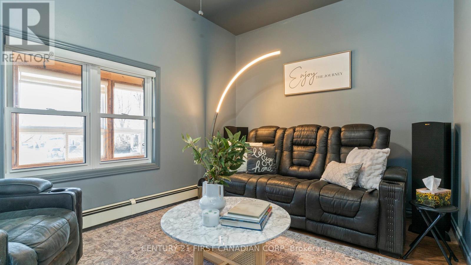 706 Nelson Street, London East, Ontario  N5Z 1J7 - Photo 7 - X12975670