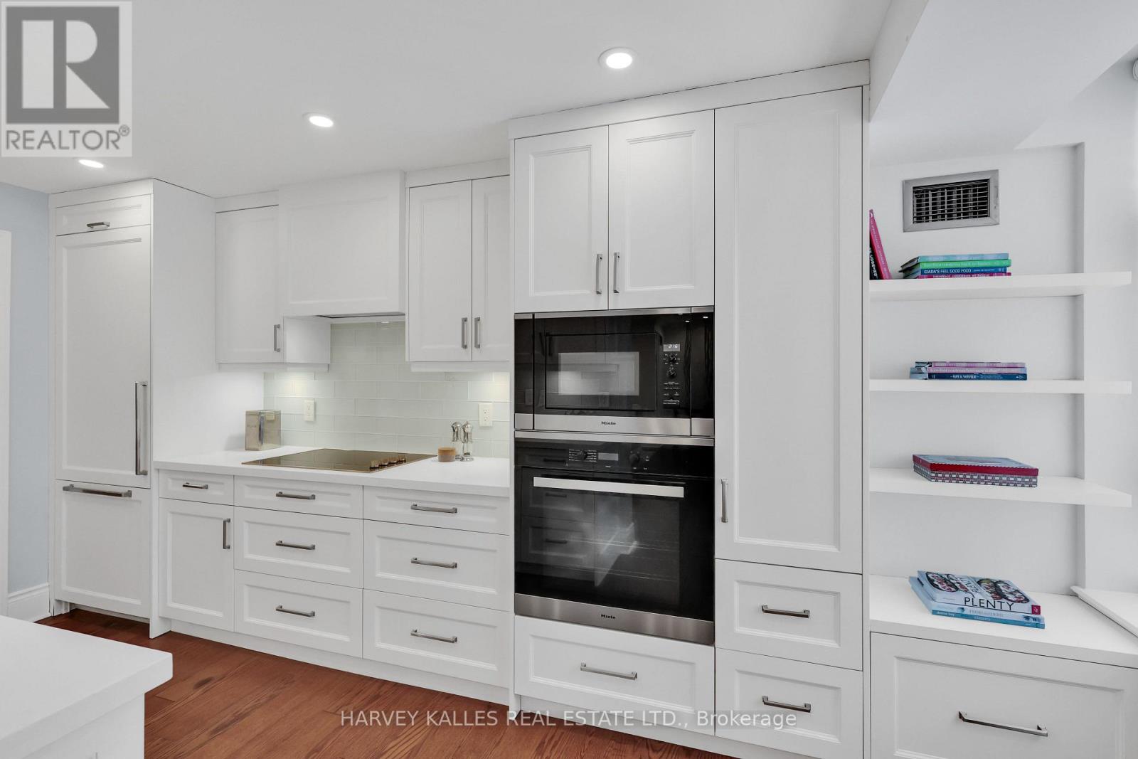 203 - 75 York Mills Road, Toronto, Ontario  M2P 2E7 - Photo 14 - C12975696