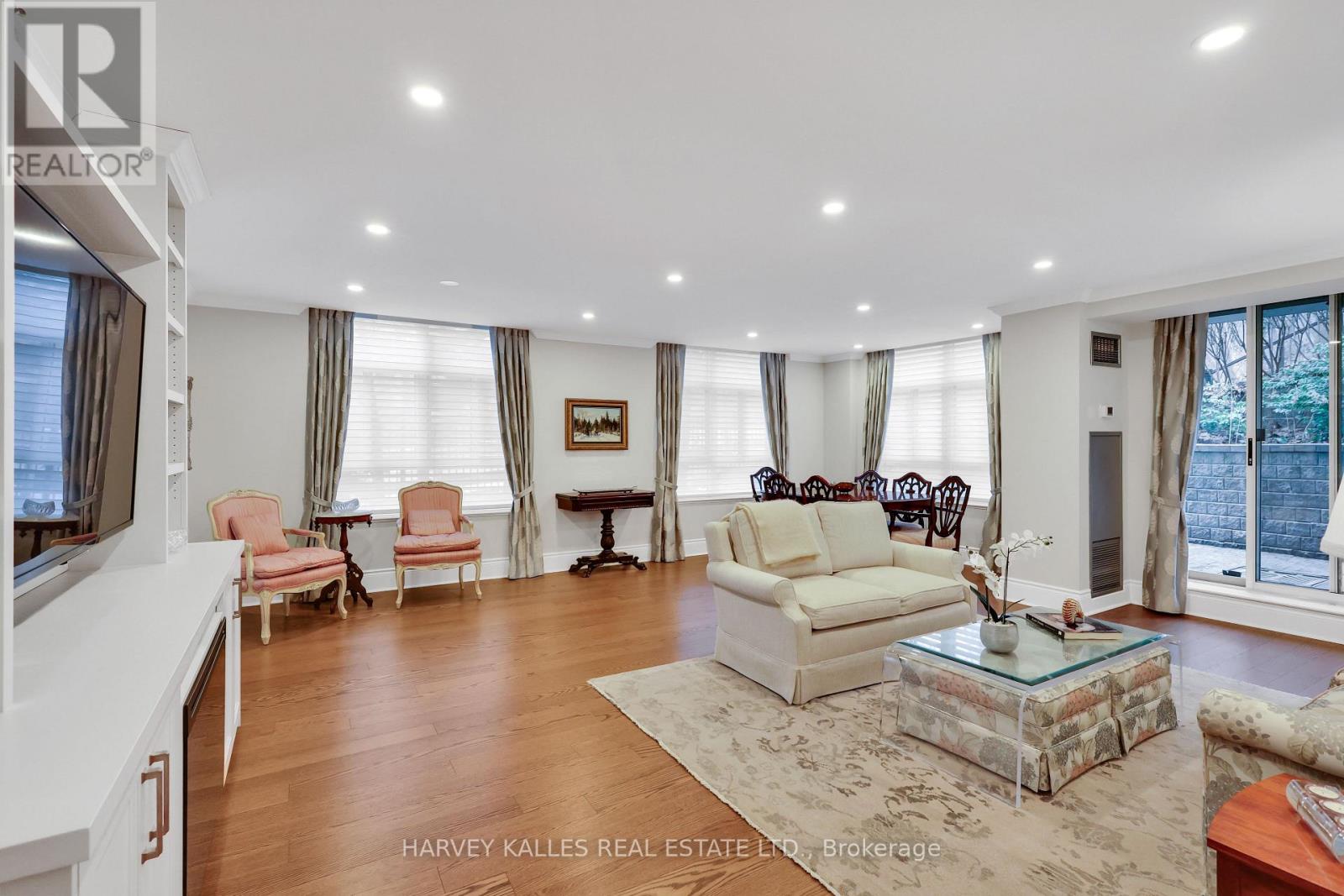 203 - 75 York Mills Road, Toronto, Ontario  M2P 2E7 - Photo 6 - C12975696