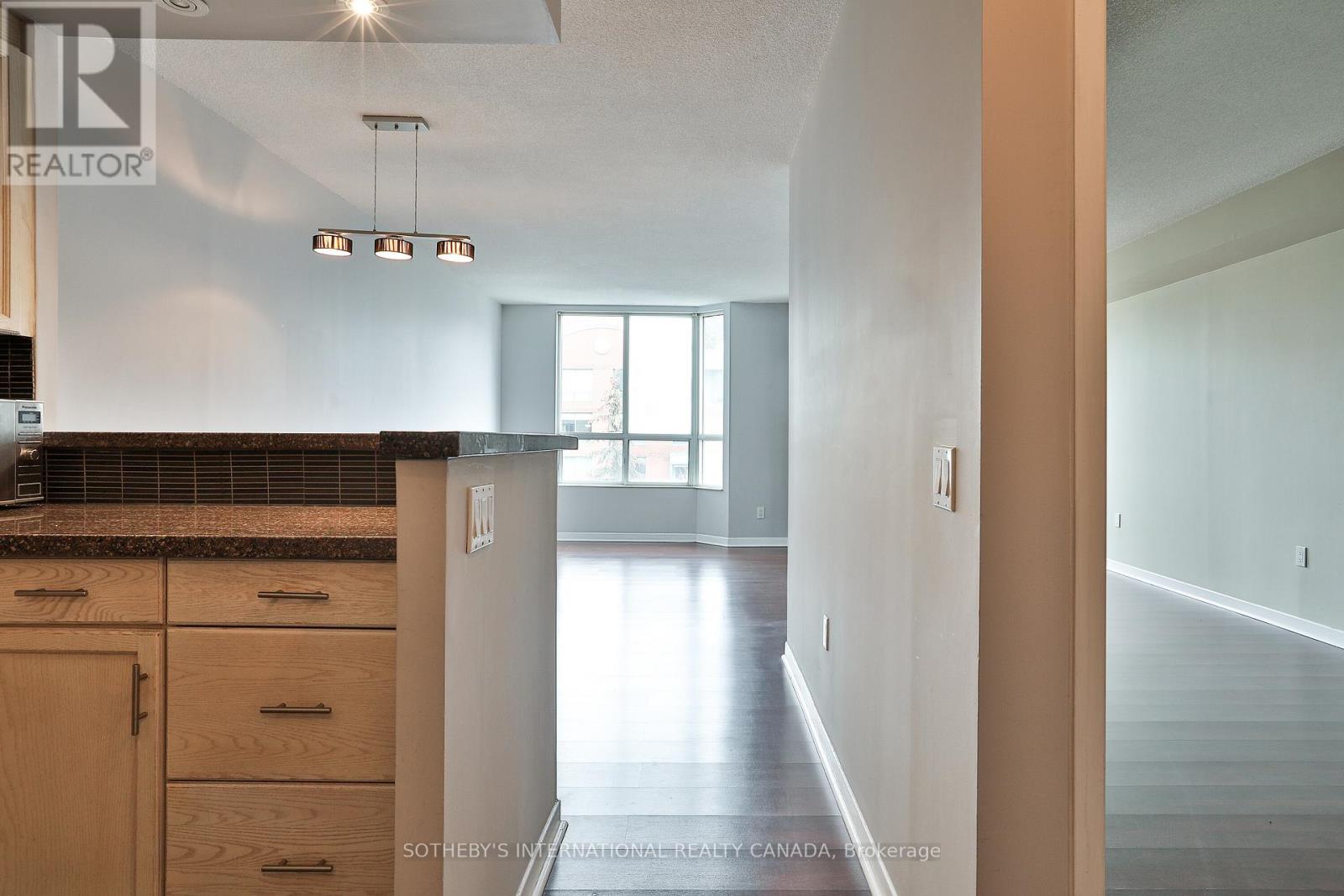 704 - 284 Bloor Street W, Toronto, Ontario  M5S 3B8 - Photo 7 - C12975704