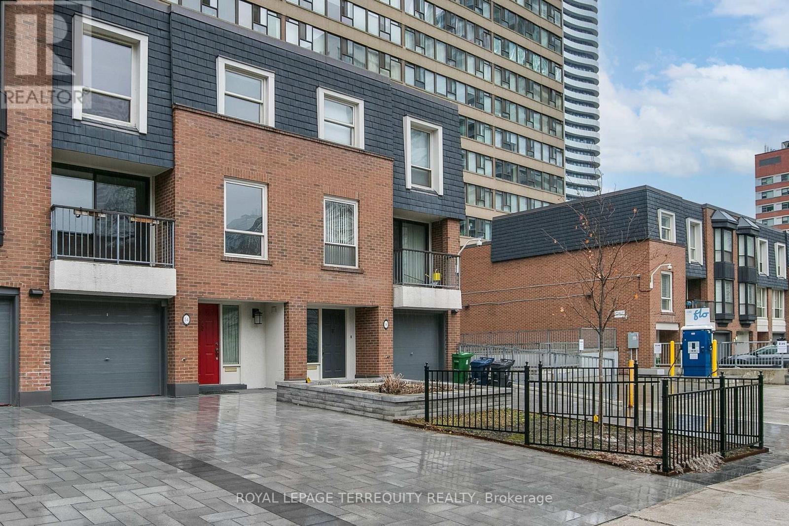 54 Granby Street, Toronto, Ontario  M5B 2J5 - Photo 2 - C12975708