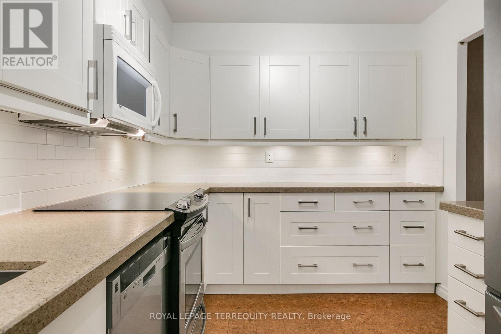 54 Granby Street, Toronto, Ontario  M5B 2J5 - Photo 22 - C12975708