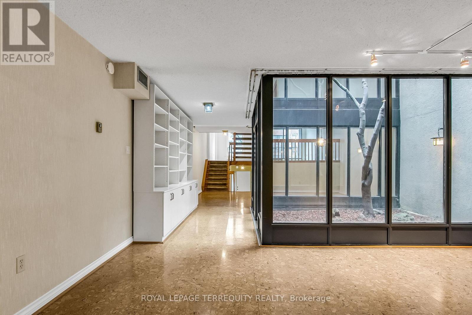 54 Granby Street, Toronto, Ontario  M5B 2J5 - Photo 25 - C12975708