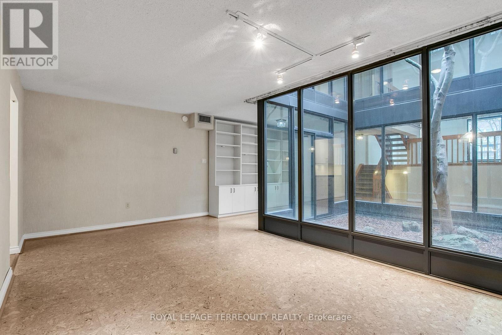 54 Granby Street, Toronto, Ontario  M5B 2J5 - Photo 26 - C12975708