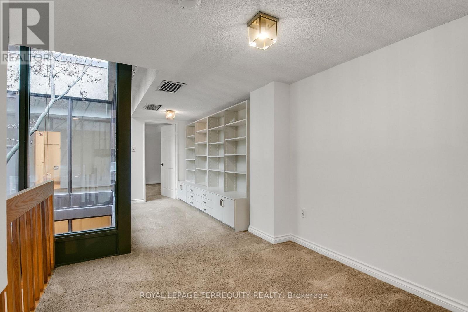 54 Granby Street, Toronto, Ontario  M5B 2J5 - Photo 28 - C12975708