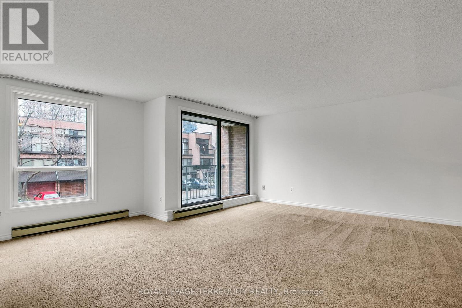 54 Granby Street, Toronto, Ontario  M5B 2J5 - Photo 5 - C12975708