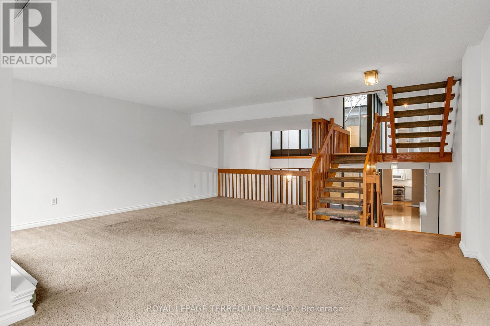 54 Granby Street, Toronto, Ontario  M5B 2J5 - Photo 6 - C12975708