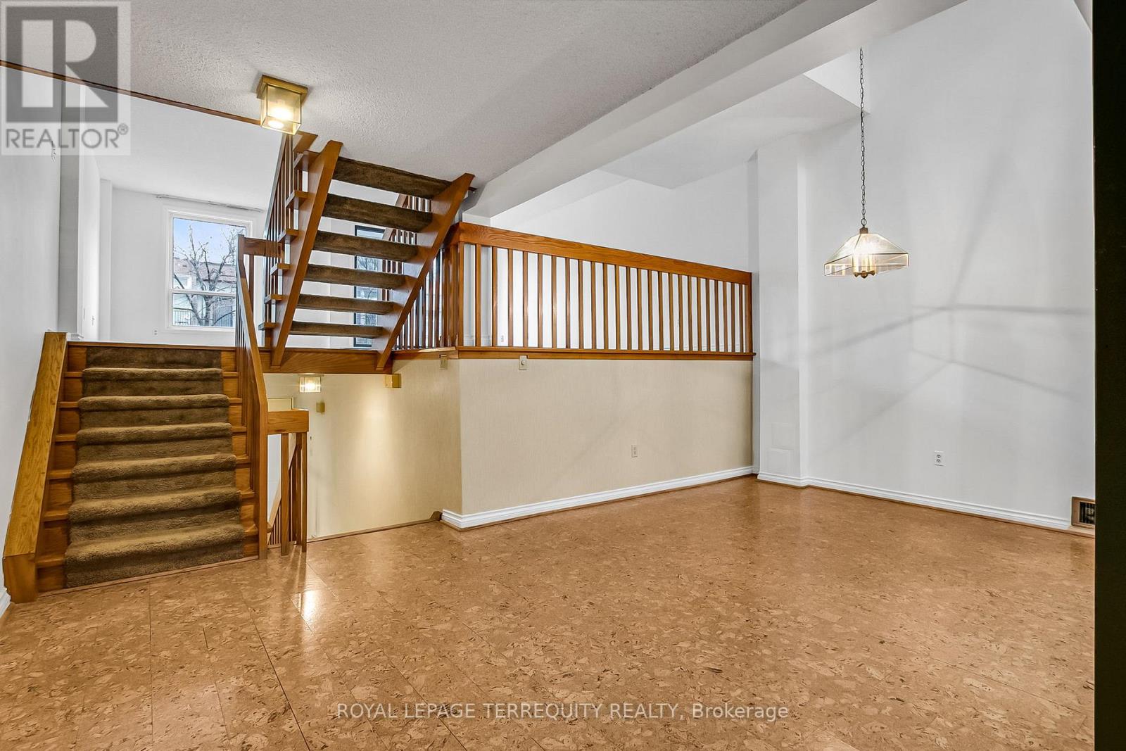 54 Granby Street, Toronto, Ontario  M5B 2J5 - Photo 9 - C12975708