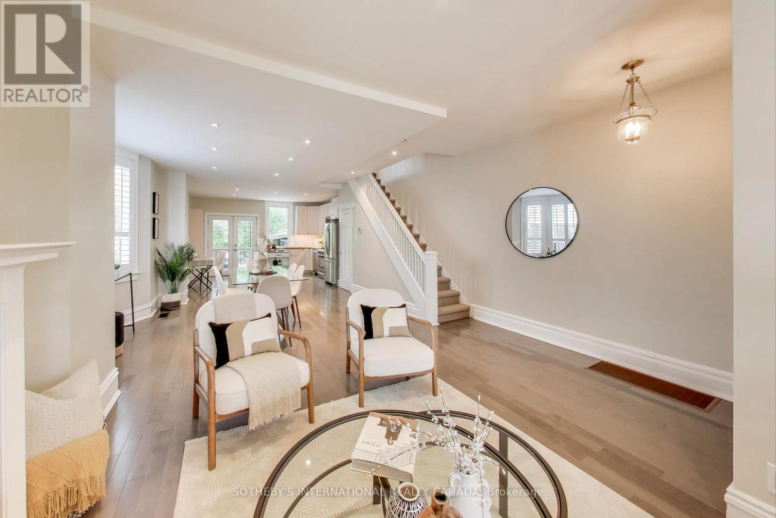 159 Glenmount Park Road, Toronto, Ontario  M4E 2N3 - Photo 10 - E12924182