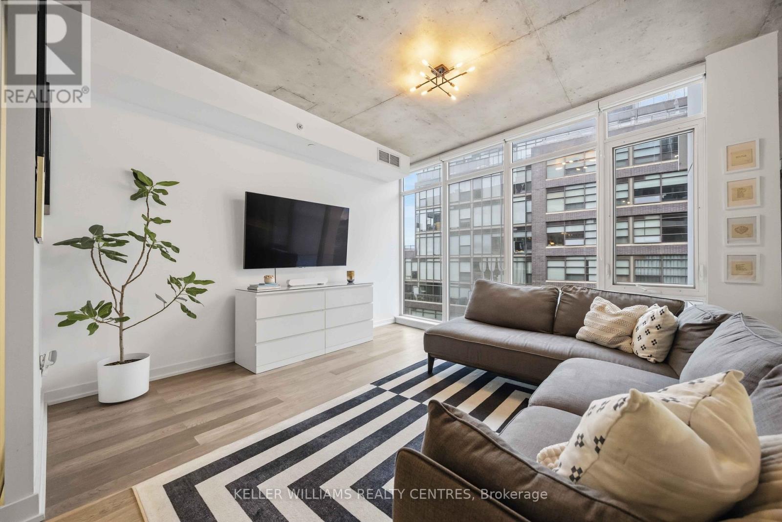 615 - 1190 Dundas Street E, Toronto, Ontario  M4M 0C5 - Photo 3 - E12969000