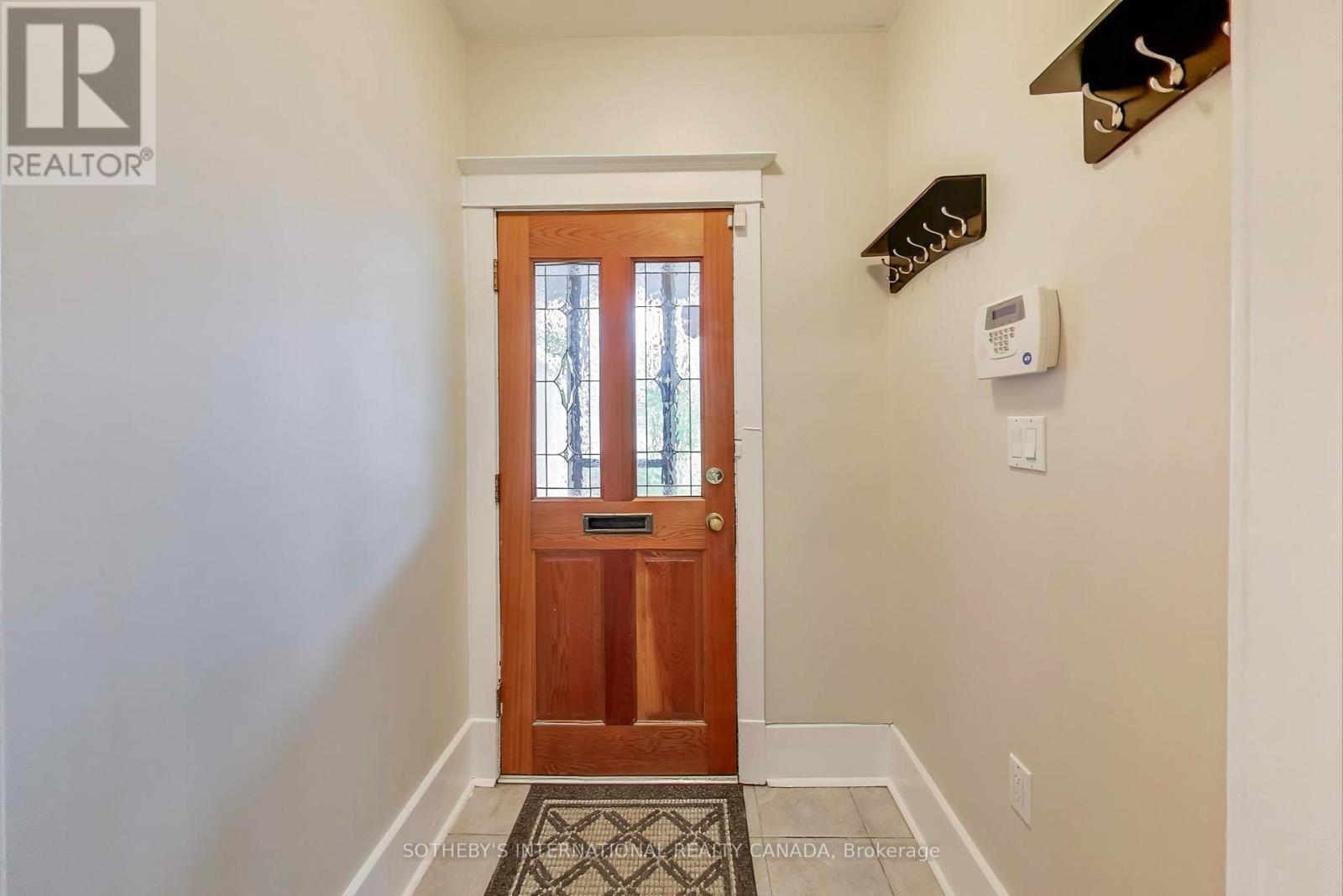 159 Glenmount Park Road, Toronto, Ontario  M4E 2N3 - Photo 7 - E12924182