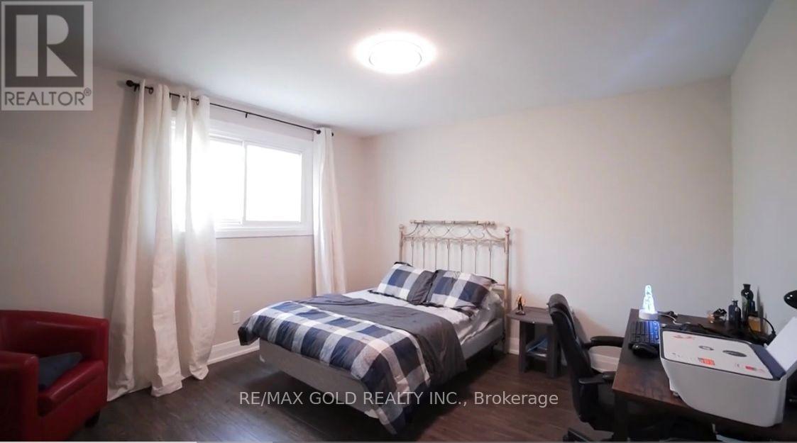 580 Gibb Street, Oshawa, Ontario  L1J 1Z5 - Photo 8 - E12859428