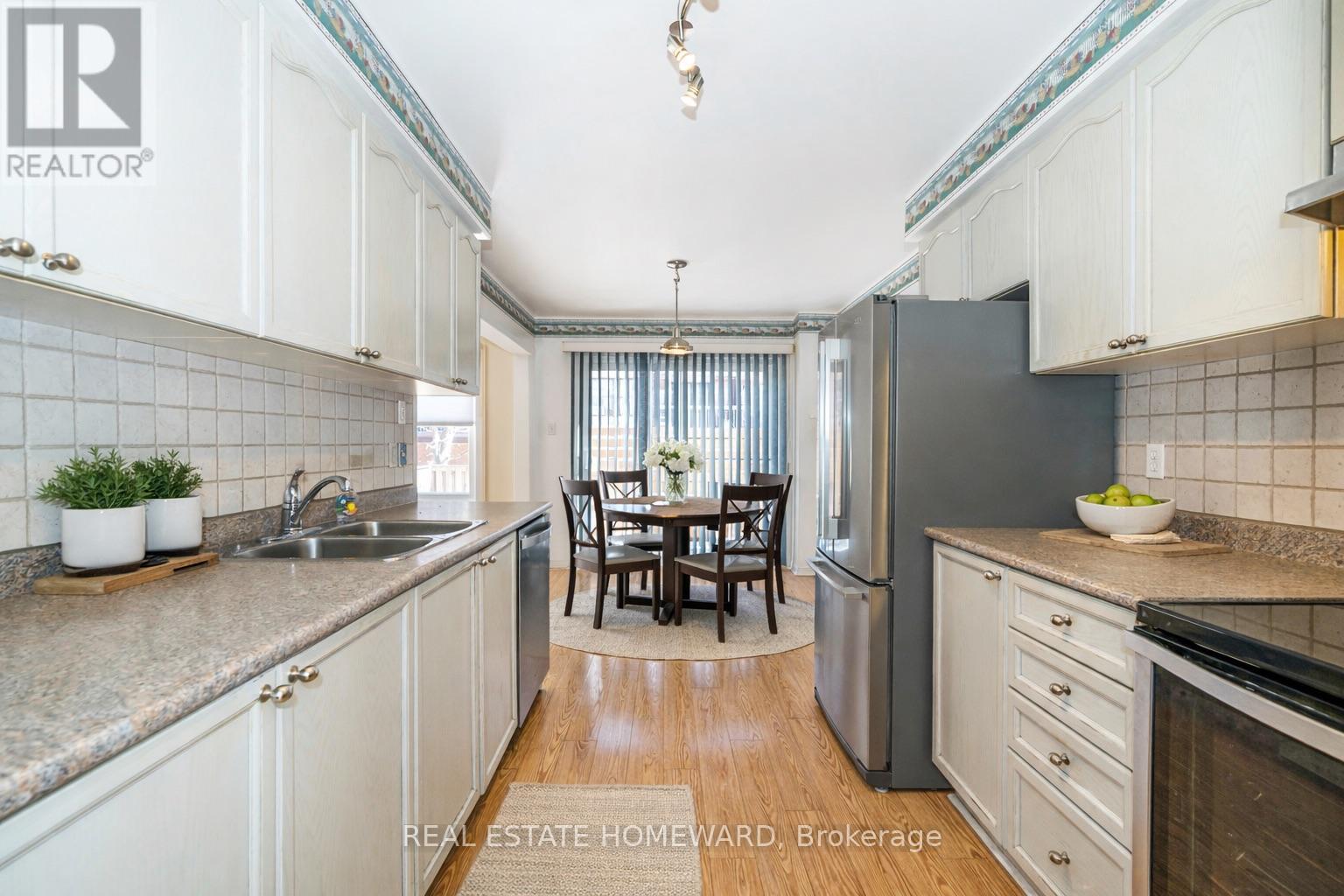 1941 Pine Grove Avenue, Pickering, Ontario  L1V 6R4 - Photo 6 - E12935914