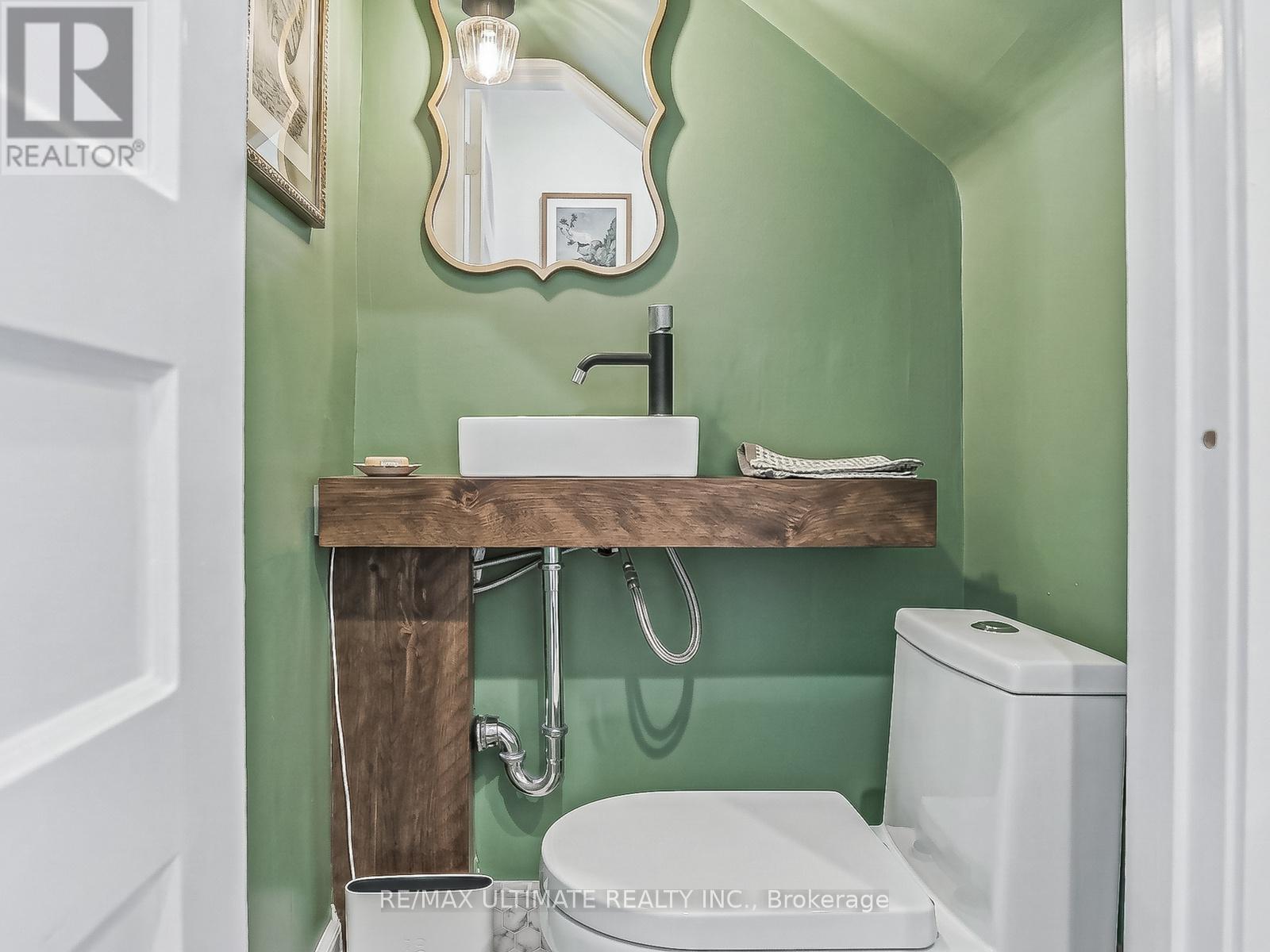 18 Blantyre Avenue, Toronto, Ontario  M1N 2R4 - Photo 20 - E12974606