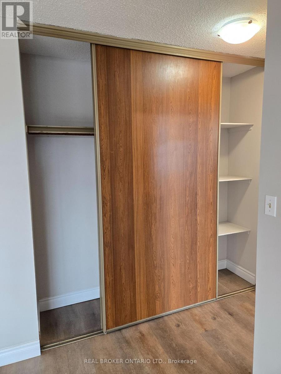 Apt #302 - 97 Nonquon Road, Oshawa, Ontario  L1G 3R8 - Photo 4 - E12975400