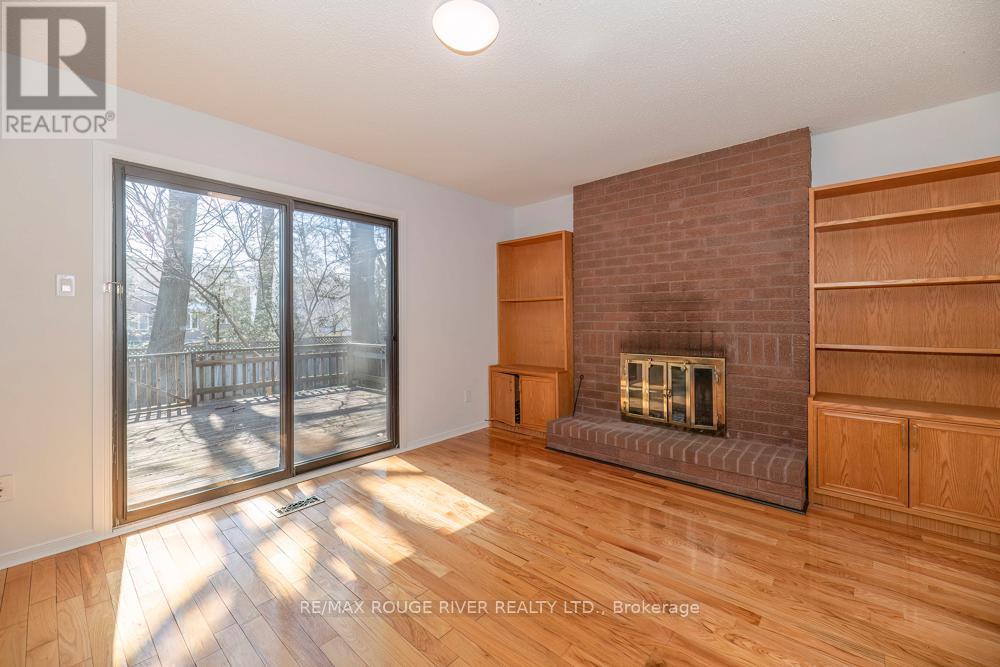 19 Glenthorne Drive, Toronto, Ontario  M1C 3S9 - Photo 11 - E12975520