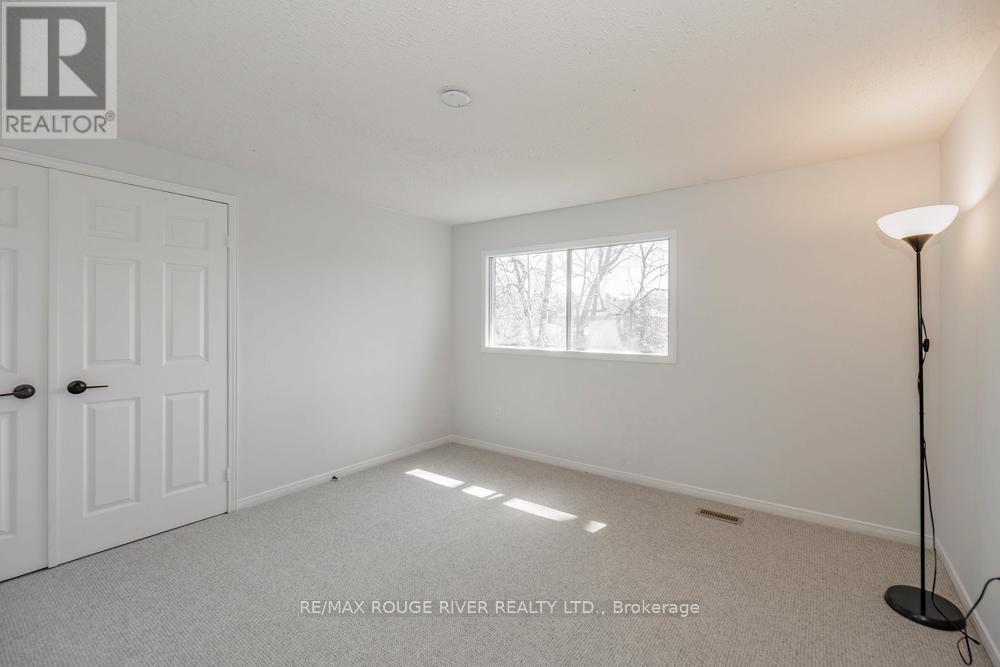 19 Glenthorne Drive, Toronto, Ontario  M1C 3S9 - Photo 16 - E12975520