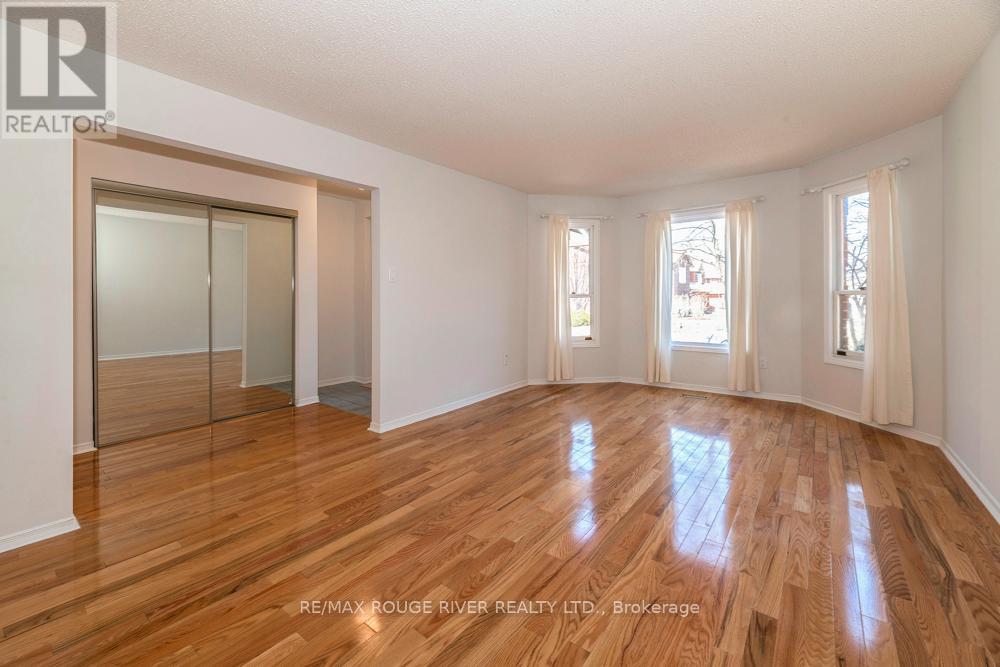 19 Glenthorne Drive, Toronto, Ontario  M1C 3S9 - Photo 3 - E12975520