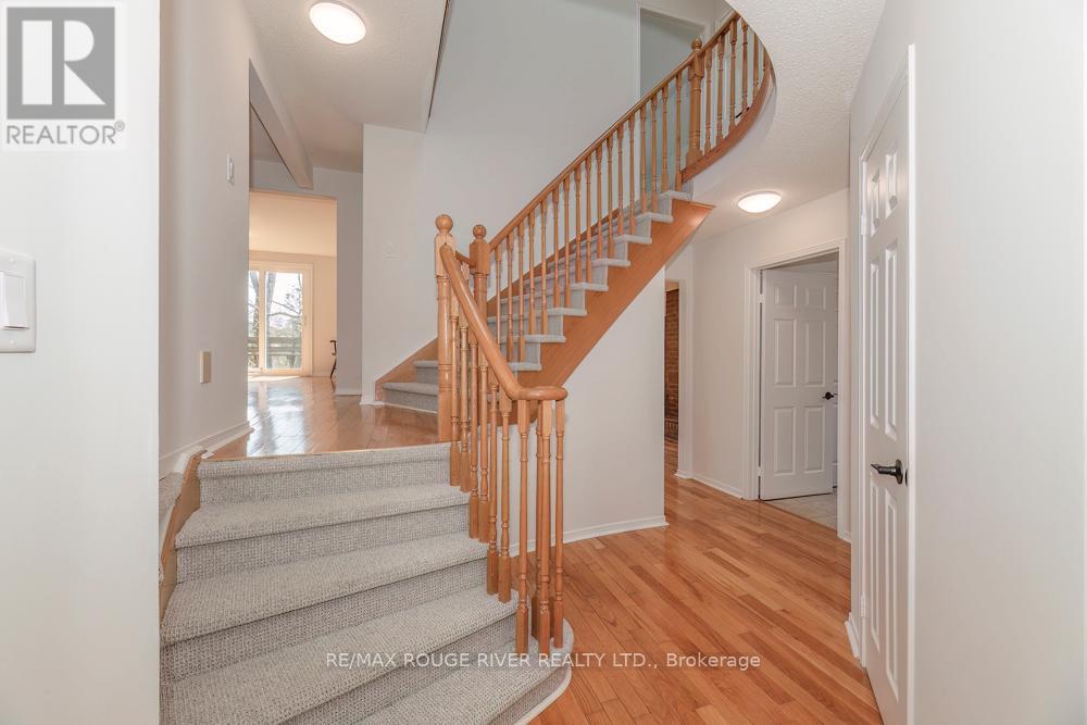 19 Glenthorne Drive, Toronto, Ontario  M1C 3S9 - Photo 5 - E12975520